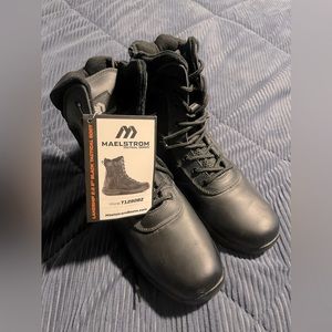 Men’s Maelstrom Landship 2.0 8” Tactical Boot. Size 9. Brand new!